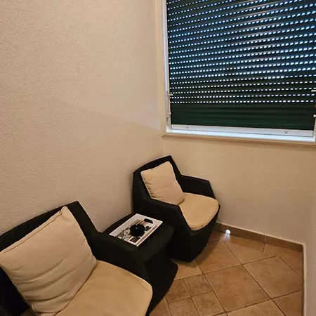 Euphoria - Free Private Garage Lägenhet Split