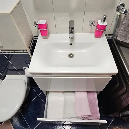 Euphoria - Free Private Garage