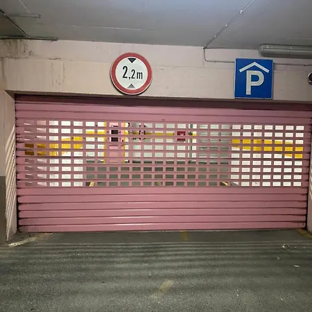 Apartment Euphoria - Free Private Garage *