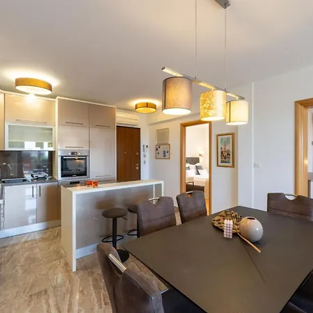 Euphoria Apartment